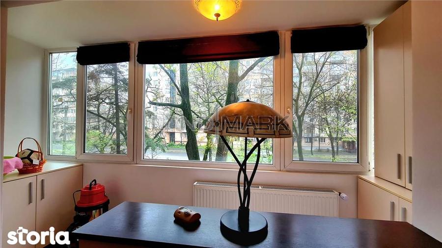 Apartament cu 4 camere în Circumvalațiunii
