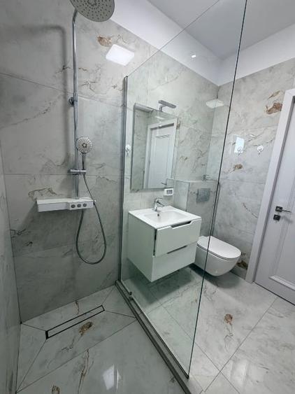 Duplex cu 4 camere cu Canalizare în Central
