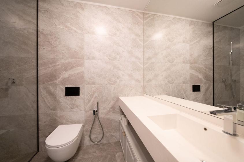 Apartament cu 3 camere decomandat, mobilat în Herăstrău