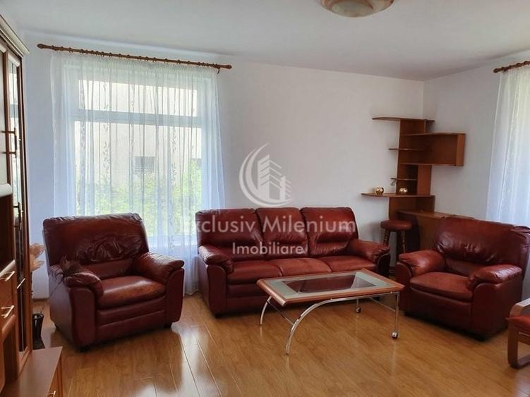Casă individuală cu 5 camere cu Canalizare în Băneasa
