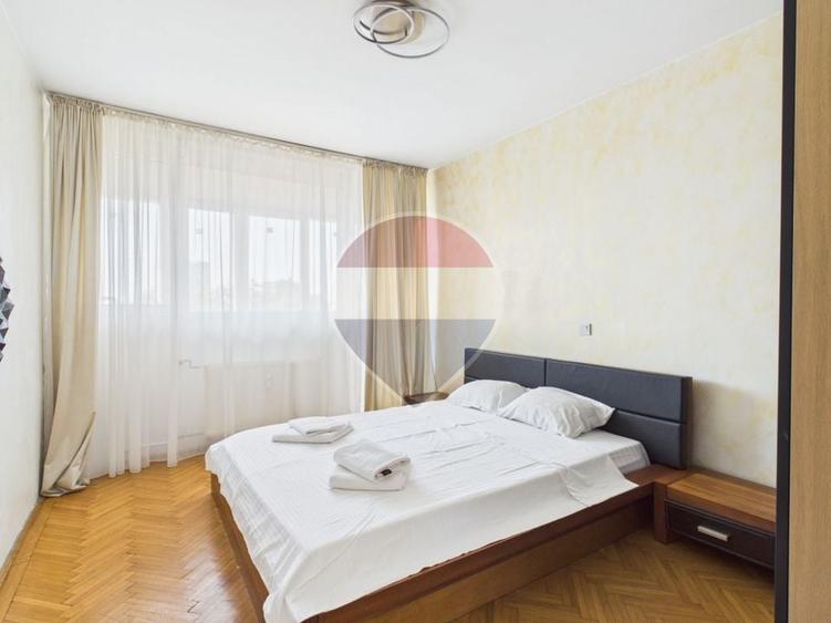 Apartament cu 3 camere semidecomandat, mobilat în Lacul Tei