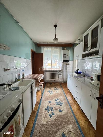 Apartament cu 4 camere în Deve