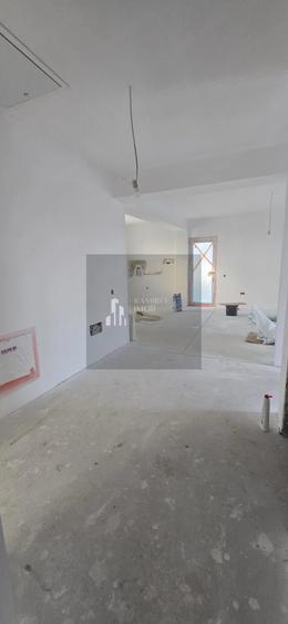 Casă cu Teren 350 Mp în Vârteju