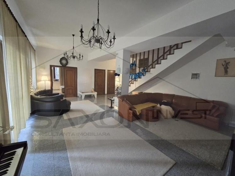 Casă cu 5 camere cu Teren 300 Mp în Bucureștii Noi