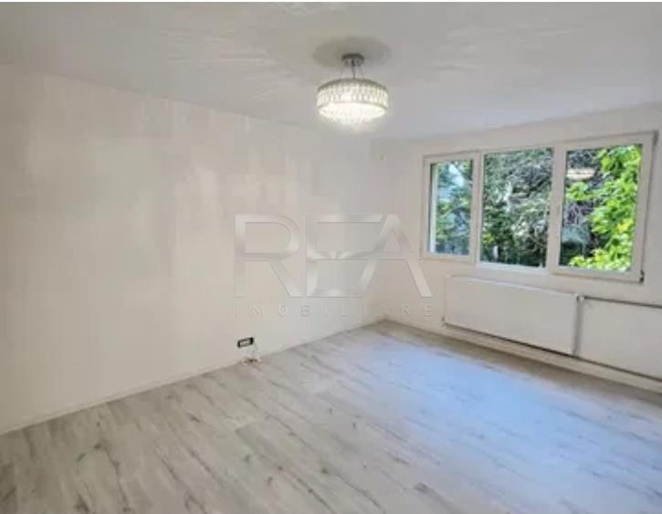 Apartament cu 2 camere decomandat în Berceni
