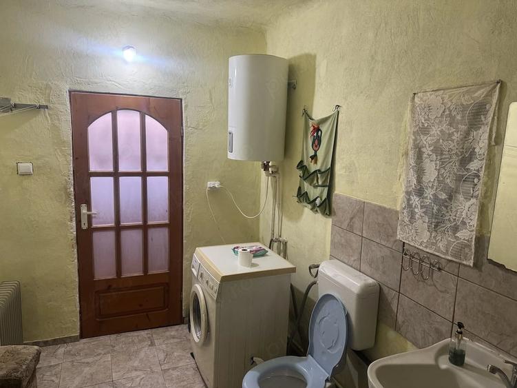 Casă cu 3 camere cu Teren 2560 Mp în Oșorhei