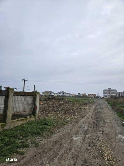 Teren de 2500 mp, în Tomis Plus