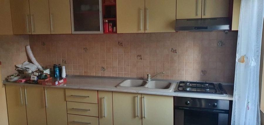 Casă cu 4 camere în Chitila