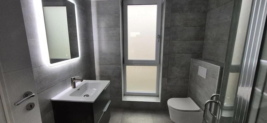 Casă cu 4 camere cu Teren 240 Mp în Otopeni