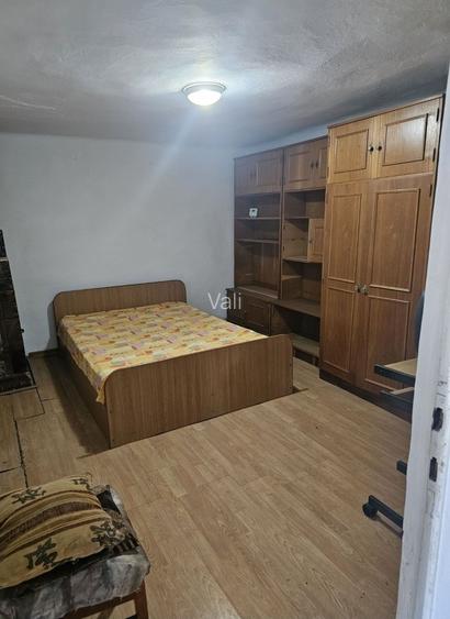 Teren 625 mp, deschidere 20 m cu casa batraneasca in cartierul Bariera Valcii