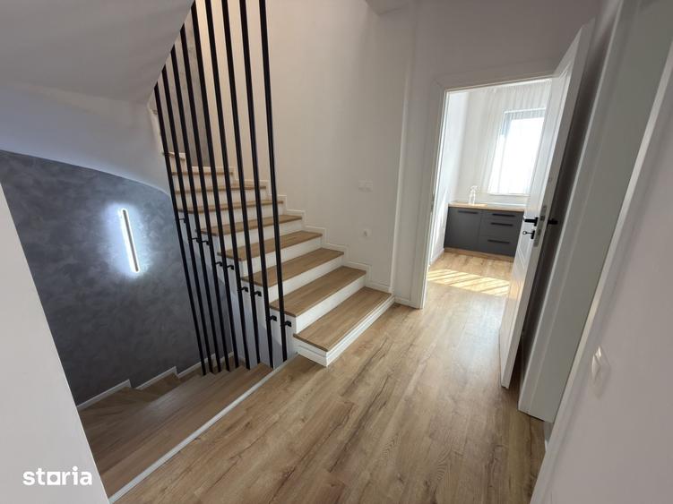 Casă cu 4 camere cu Teren 172 Mp în Borhanci