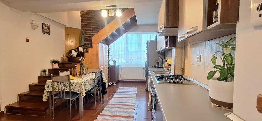 Apartament cu 3 camere semidecomandat în Florești — fotografia 2