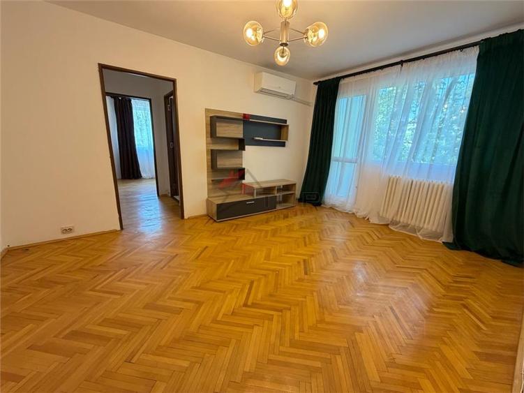 Apartament 3 camere semidecomandat, Podu Ros - Titu Maiorescu - 4