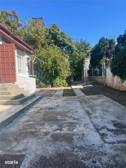 Casă cu 3 camere decomandat cu Teren 150 Mp în Copou
