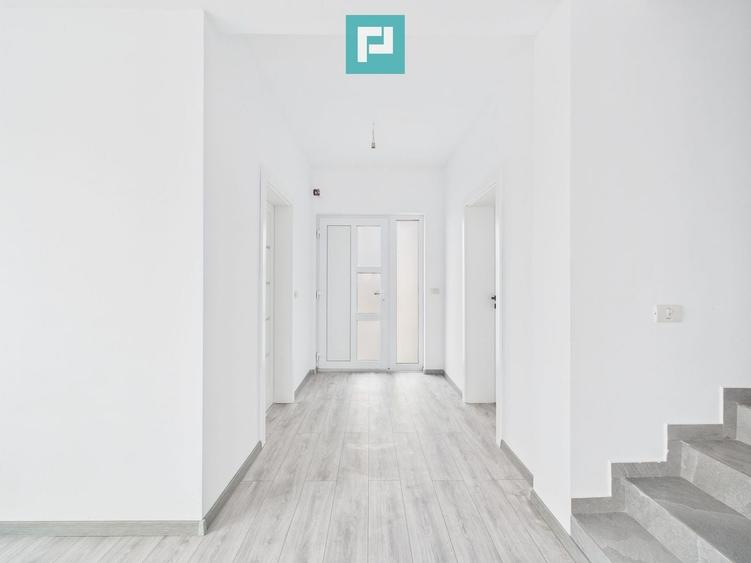 Duplex cu 3 camere cu Canalizare în Pișchia