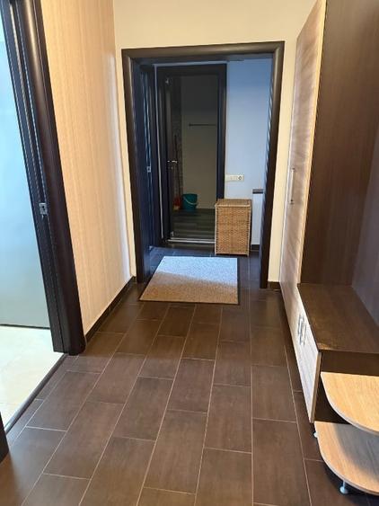 Apartament cu 3 camere decomandat, mobilat în Calea Călărașilor
