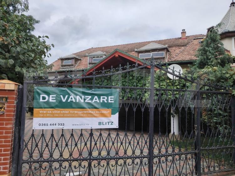 Casă individuală cu 8 camere cu Canalizare în Unirii