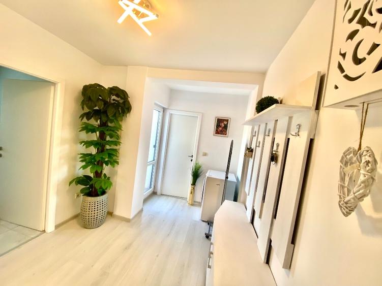 Apartament cu 2 camere decomandat, mobilat în Bucium