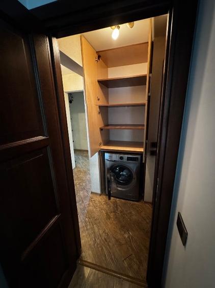 Apartament cu 4 camere decomandat în Ostroveni