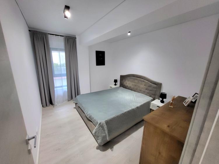 Apartament cu 3 camere decomandat în Mazepa 2