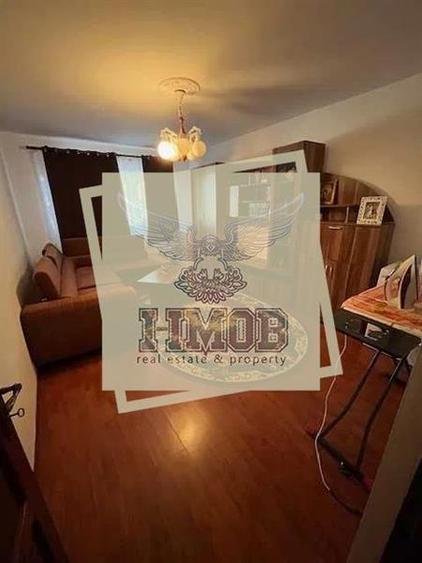Apartament cu 3 camere decomandat, mobilat în Vasile Aaron