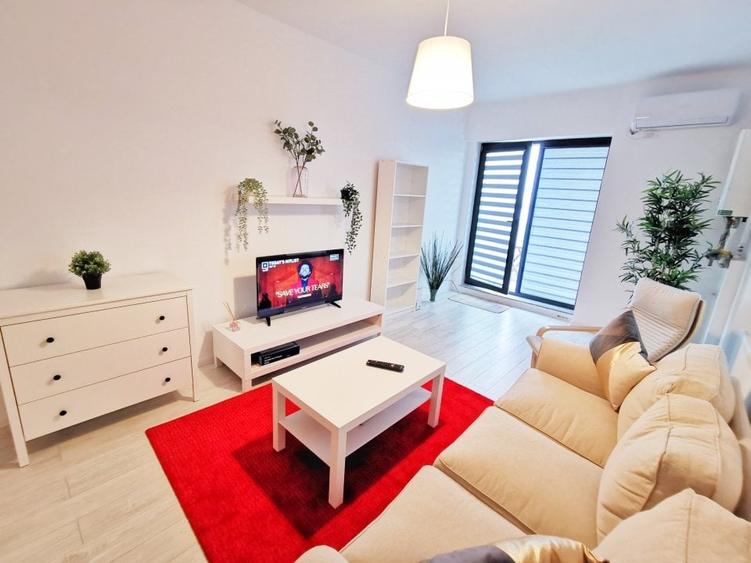 Apartament cu 2 camere semidecomandat, mobilat în Lacul Morii