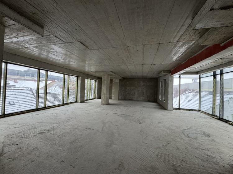 Spațiu comercial, de 1,125 mp, în Zorilor