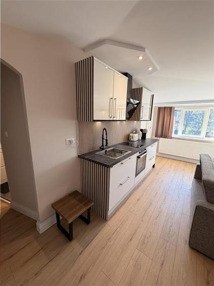 Apartament cu 2 camere semidecomandat în Central