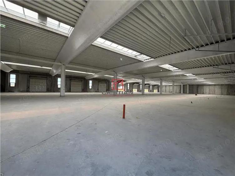 Spațiu comercial, de 600 mp, în Central