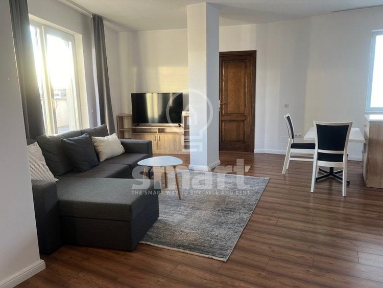Apartament cu 3 camere semidecomandat, mobilat în Mărăști — fotografia 2