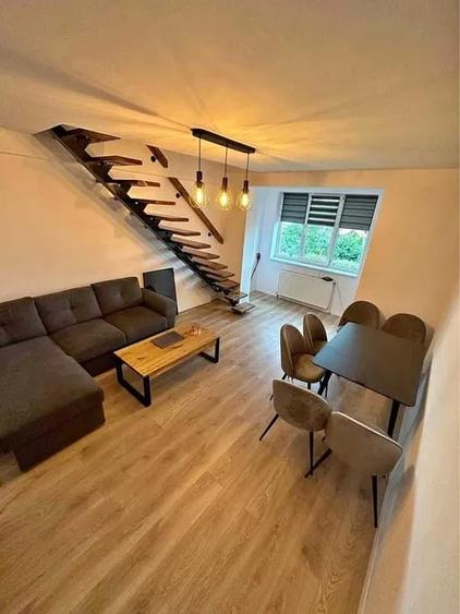 Apartament cu 3 camere semidecomandat, mobilat în Iris
