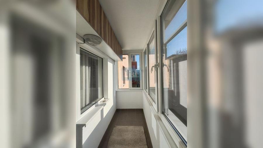 Apartament cu 3 camere semidecomandat, mobilat în Gheorgheni