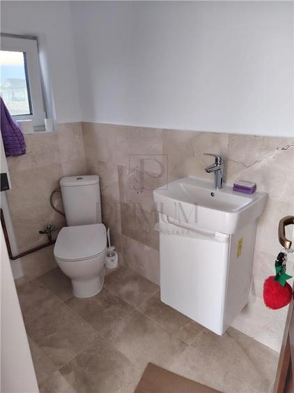 Duplex cu 3 camere cu Canalizare în Moșnița Veche
