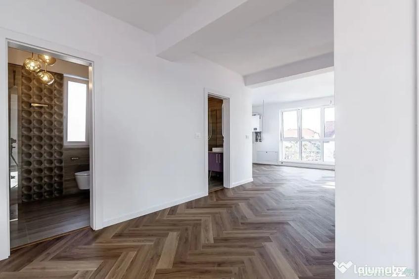 Spațiu comercial, de 366 mp, în Pârneava