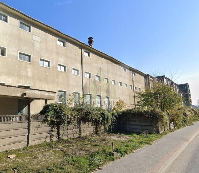 Spațiu industrial, de 5.7670001983643 mp, în Est