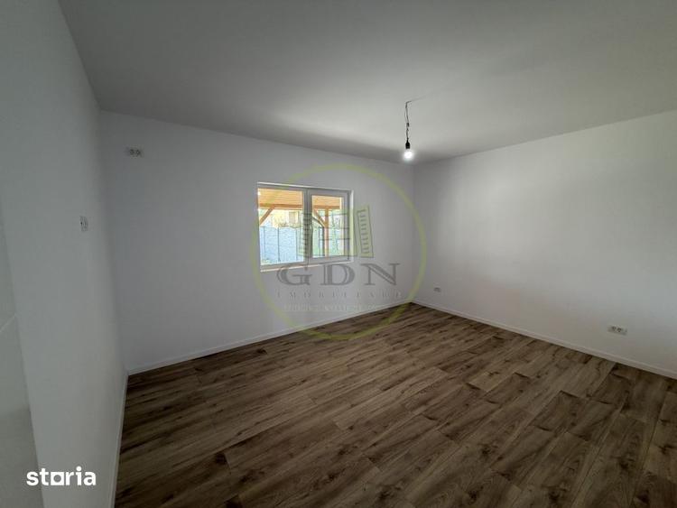 Casă cu 5 camere cu Teren 500 Mp în Ișalnița