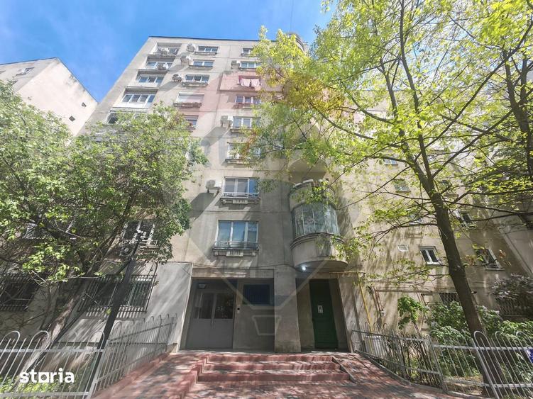 Apartament cu 2 camere semidecomandat, mobilat în Centrul Civic