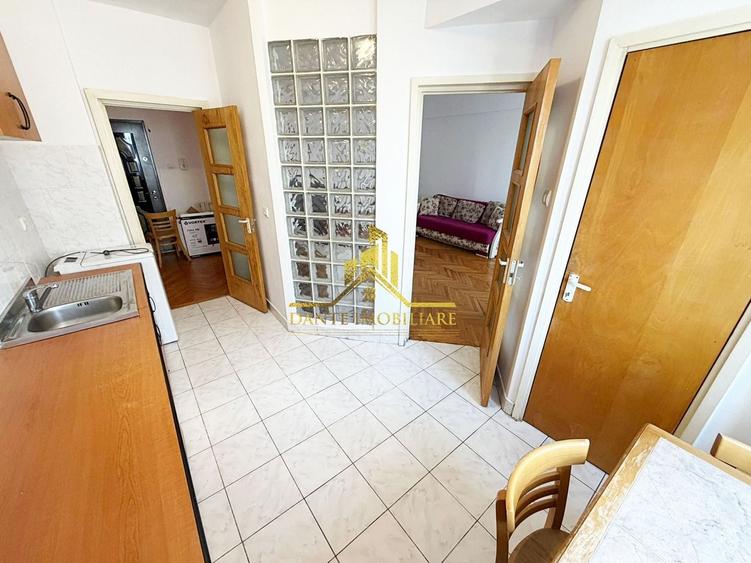Apartament cu 2 camere semidecomandat, mobilat în Zorilor