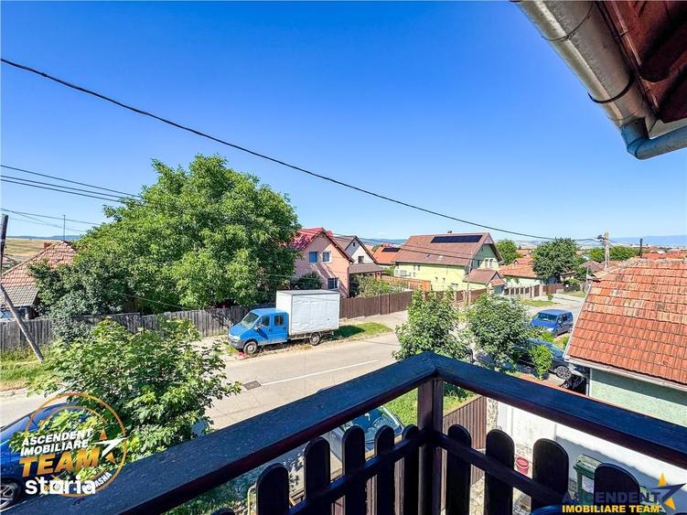 Casă cu 5 camere cu Teren 400 Mp în Simeria
