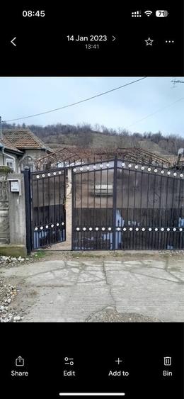 Casă cu 4 camere în Corlățel
