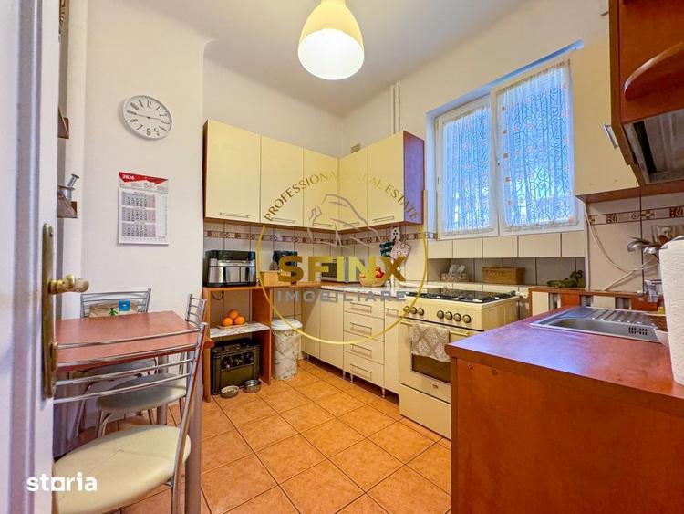 Casă cu 6 camere cu Teren 246 Mp în Vatra Luminoasă