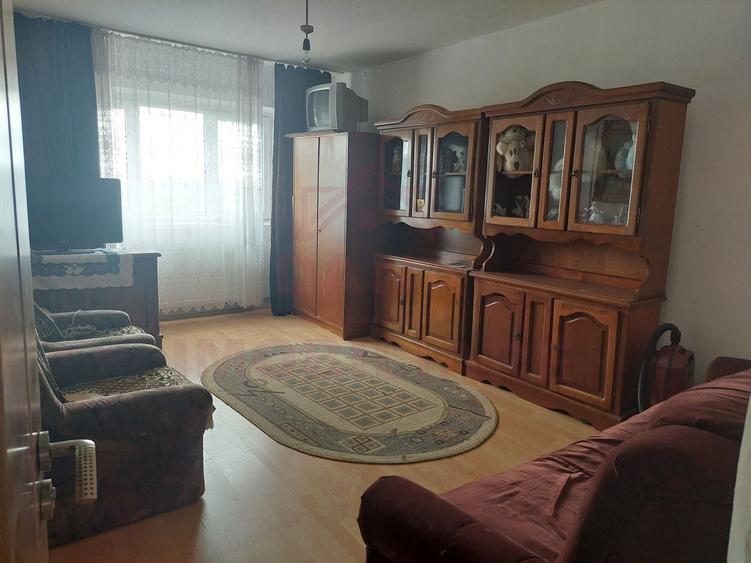 Apartament cu 2 camere decomandat, mobilat în Exterior Sud