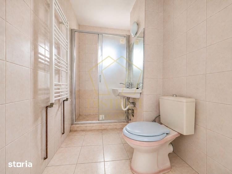 Apartament cu 3 camere în Torontalului