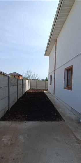 Duplex cu 4 camere cu Teren 200 Mp în Berceni