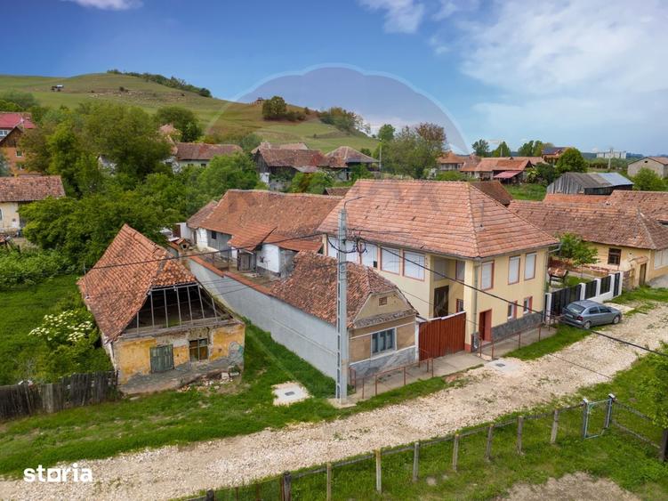 Casă cu 5 camere cu Teren 396 Mp în Nord