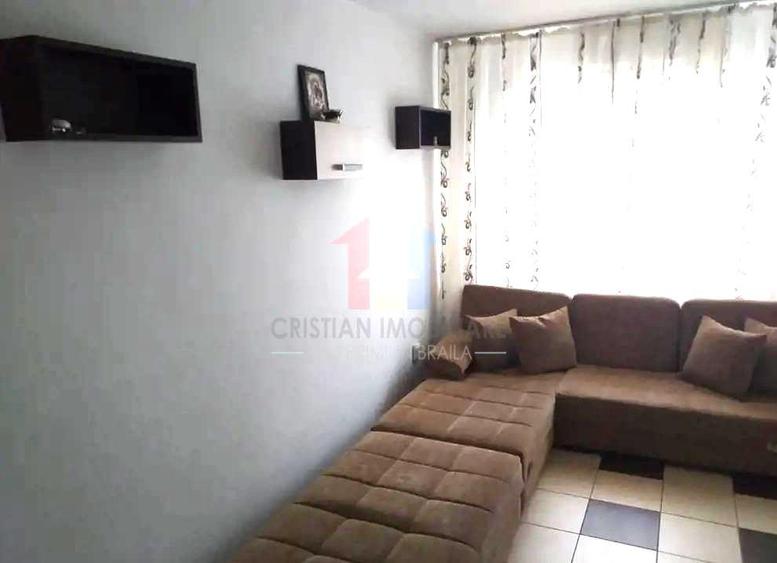 Apartament cu 3 camere decomandat, mobilat în Viziru 3