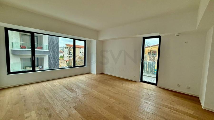 Apartament cu 4 camere decomandat în Aviației