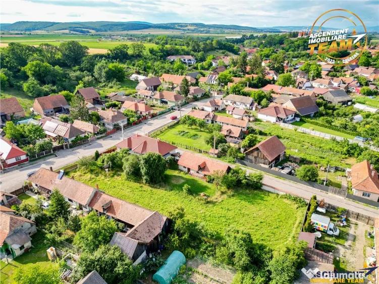 Casă cu 6 camere cu Teren 1911 Mp în Ilieni