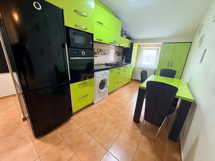 Apartament cu 3 camere decomandat în Șagului