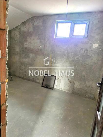 Casă cu Teren 600 Mp în Central